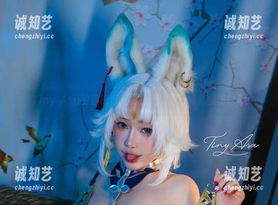 Tiny Asa的旗袍与光影：记录下的写真图册故事